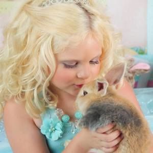 Meet your Posher, Angelique